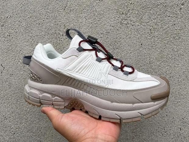 Nike Zoom Vomero Roam Sneaker, - thumbnail 3