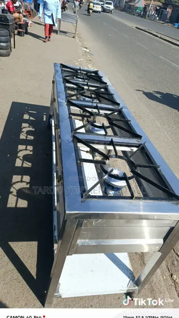 Stainless Steel Four Burner Gas Cooker