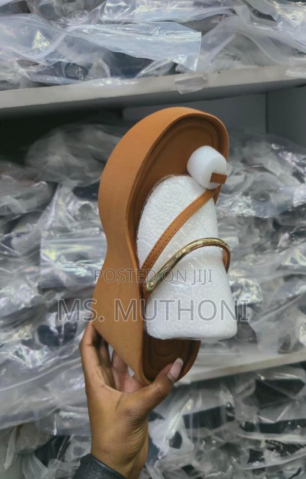 New Zara Platform Sandals Size 37-41 - thumbnail 3