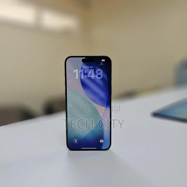 Apple iPhone 15 Pro Max 256 GB Black - thumbnail 2