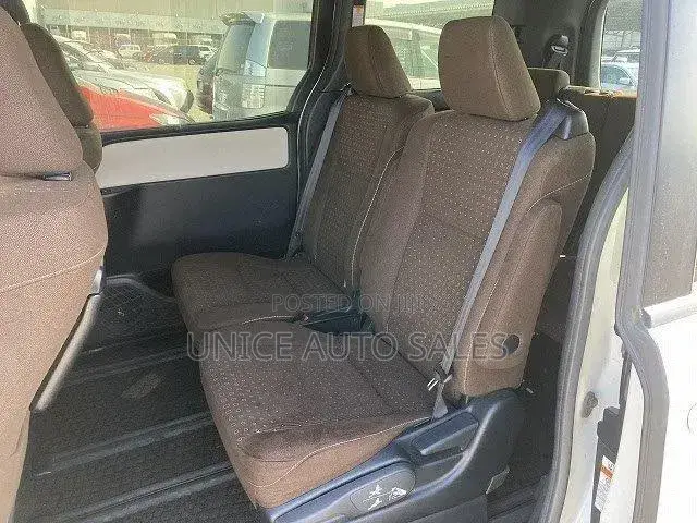Toyota Voxy 2019 White