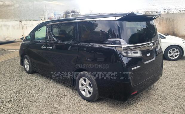 Toyota Vellfire 2019 Black - thumbnail 8