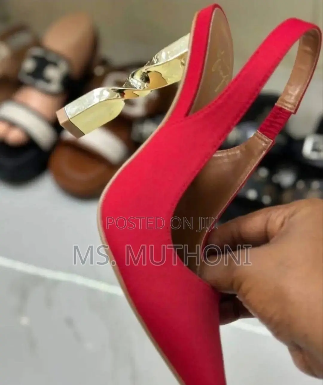 Pointed-Toe Slingback Heels Ft a 4-Inch Decorative Gold Twist Heel