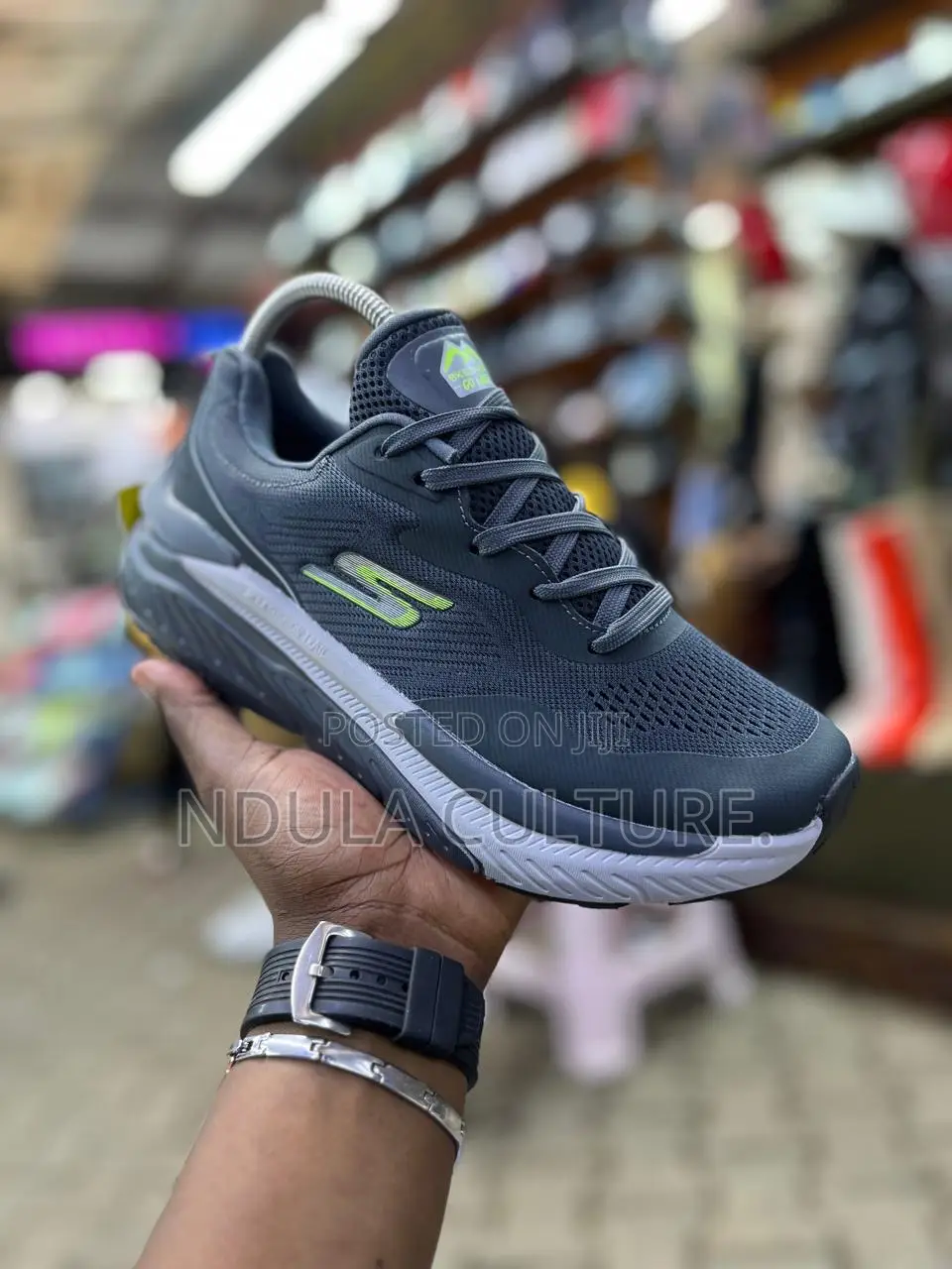 Skechers Max Cushioning Premier Trail 2.0