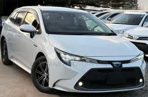 Toyota Corolla LE Eco (1.8L 4cyl 2A) 2019 White