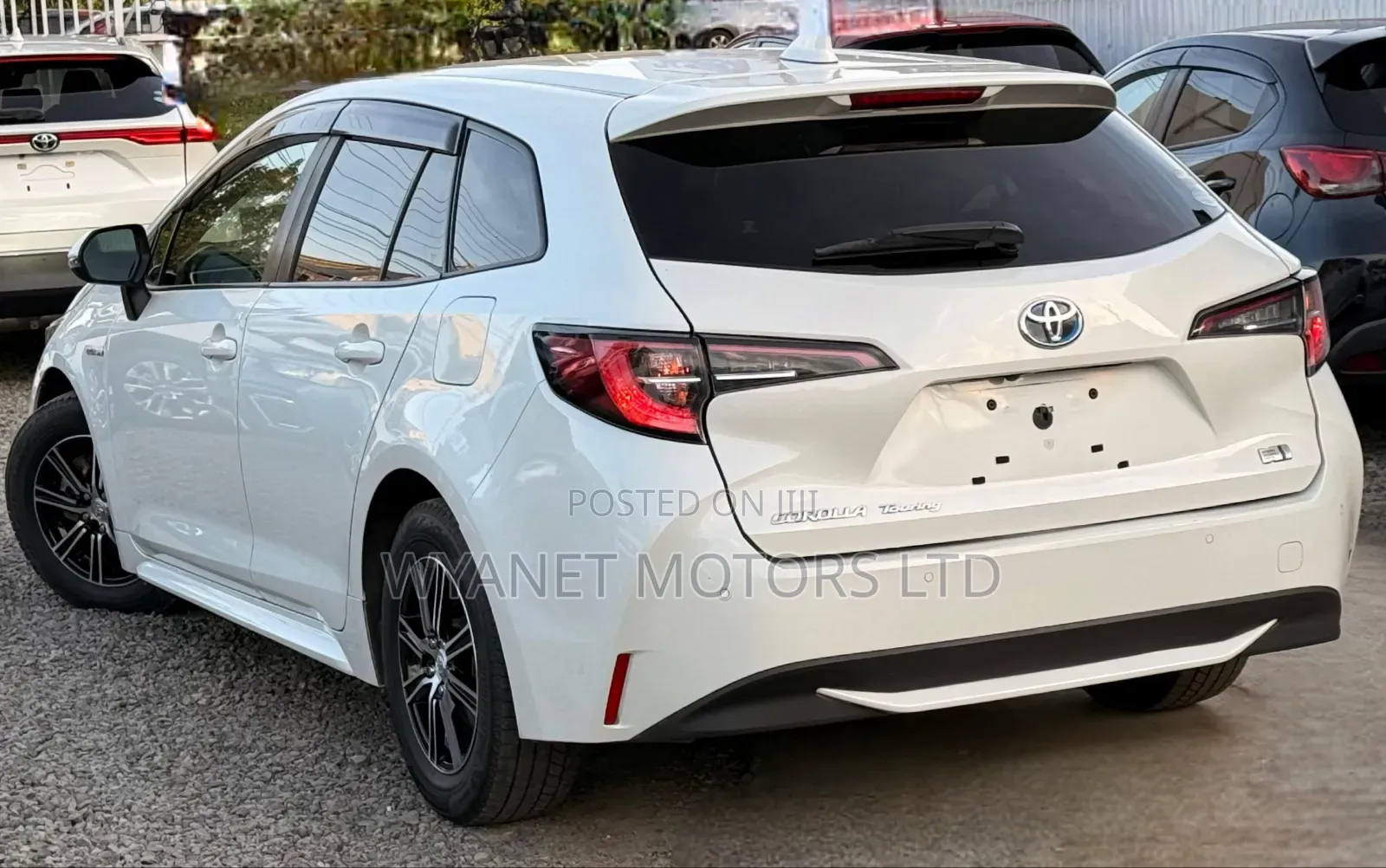 Toyota Corolla LE Eco (1.8L 4cyl 2A) 2019 White