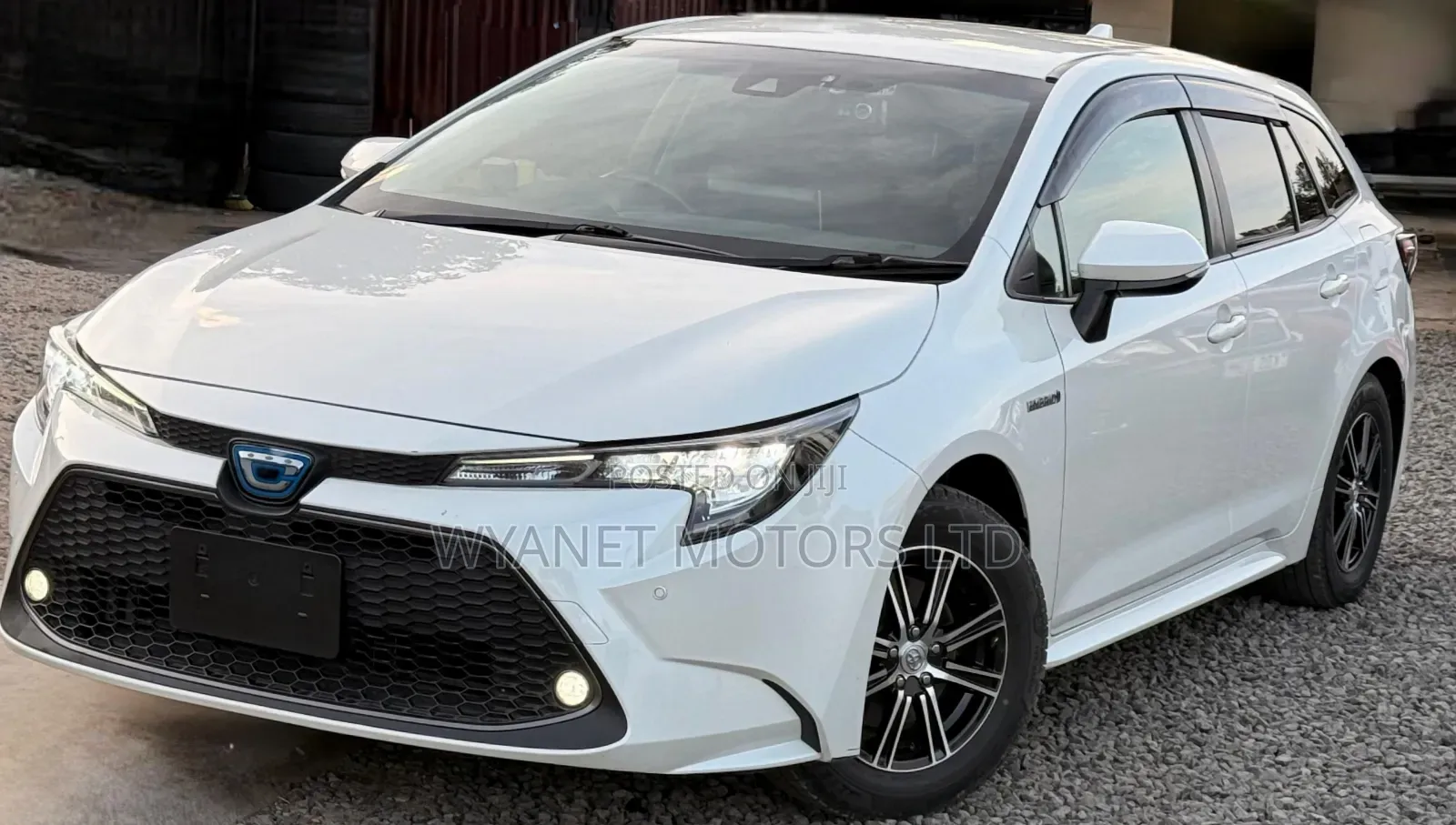 Toyota Corolla LE Eco (1.8L 4cyl 2A) 2019 White