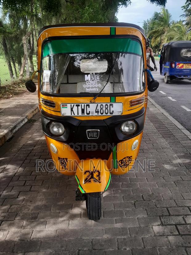 Bajaj RE 2023 Yellow