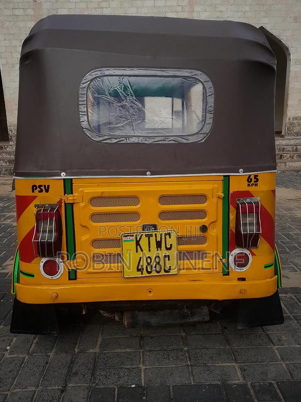 Bajaj RE 2023 Yellow - thumbnail 7