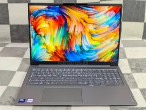 New Laptop Lenovo 8GB Intel Core Ultra 7 SSD 512GB