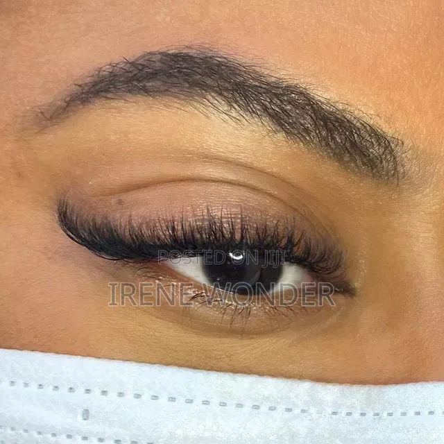 Waterproof Lashes Installation