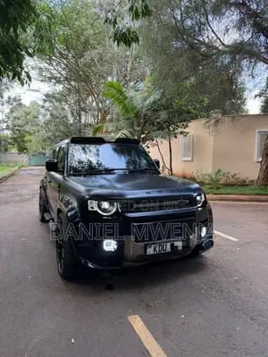 Land Rover Defender X-Dynamic SE 2023 Black