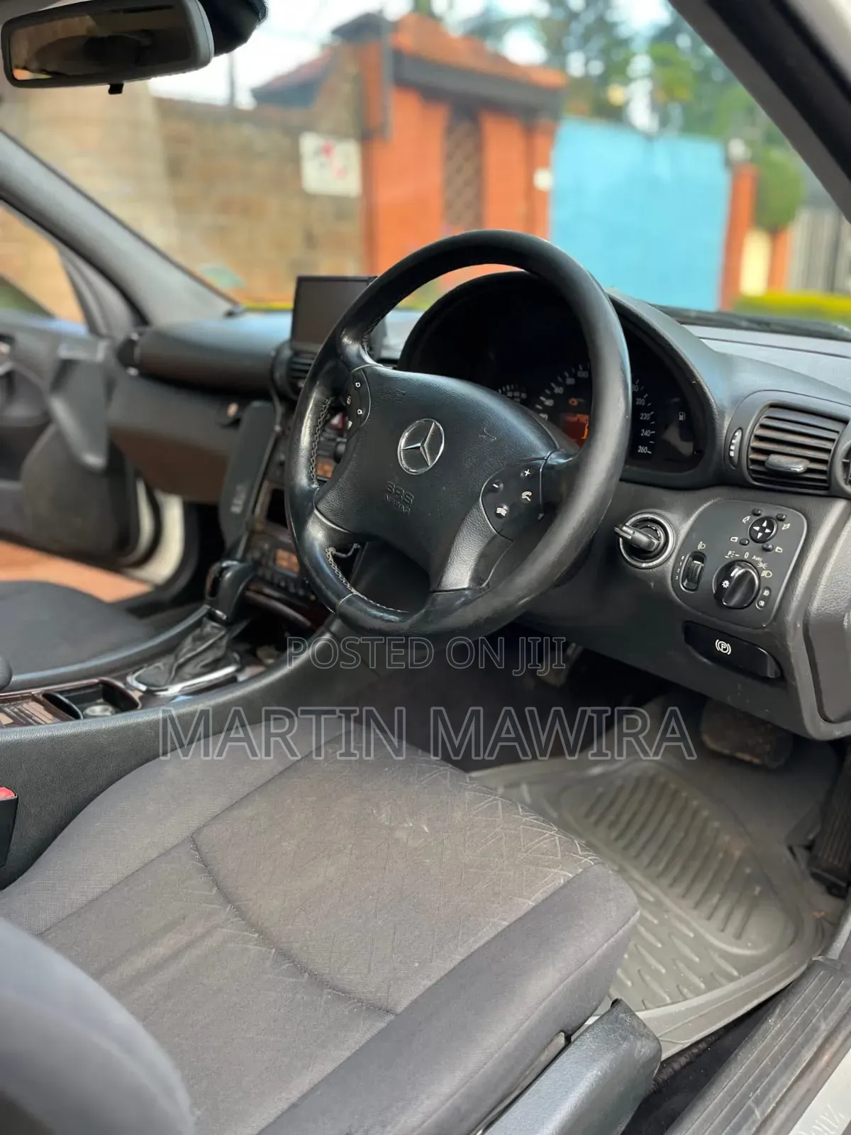 Mercedes-Benz C200 2005 White