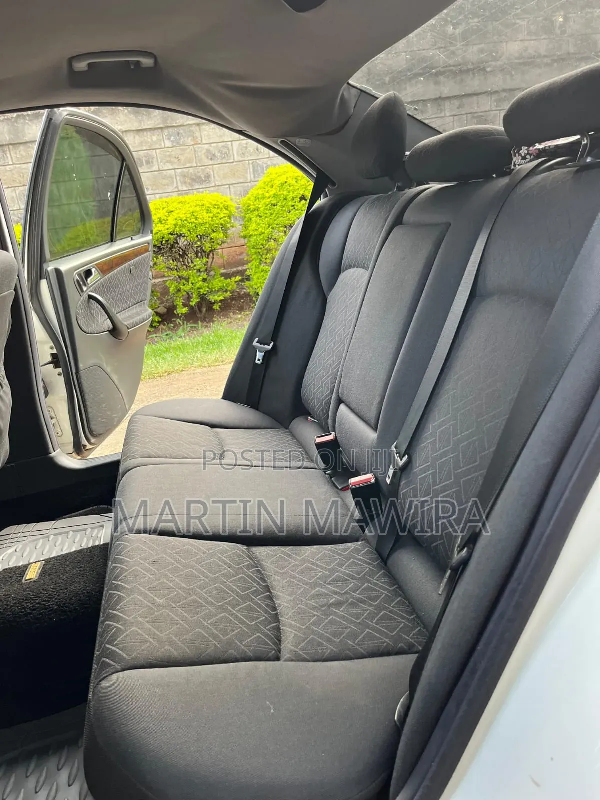 Mercedes-Benz C200 2005 White