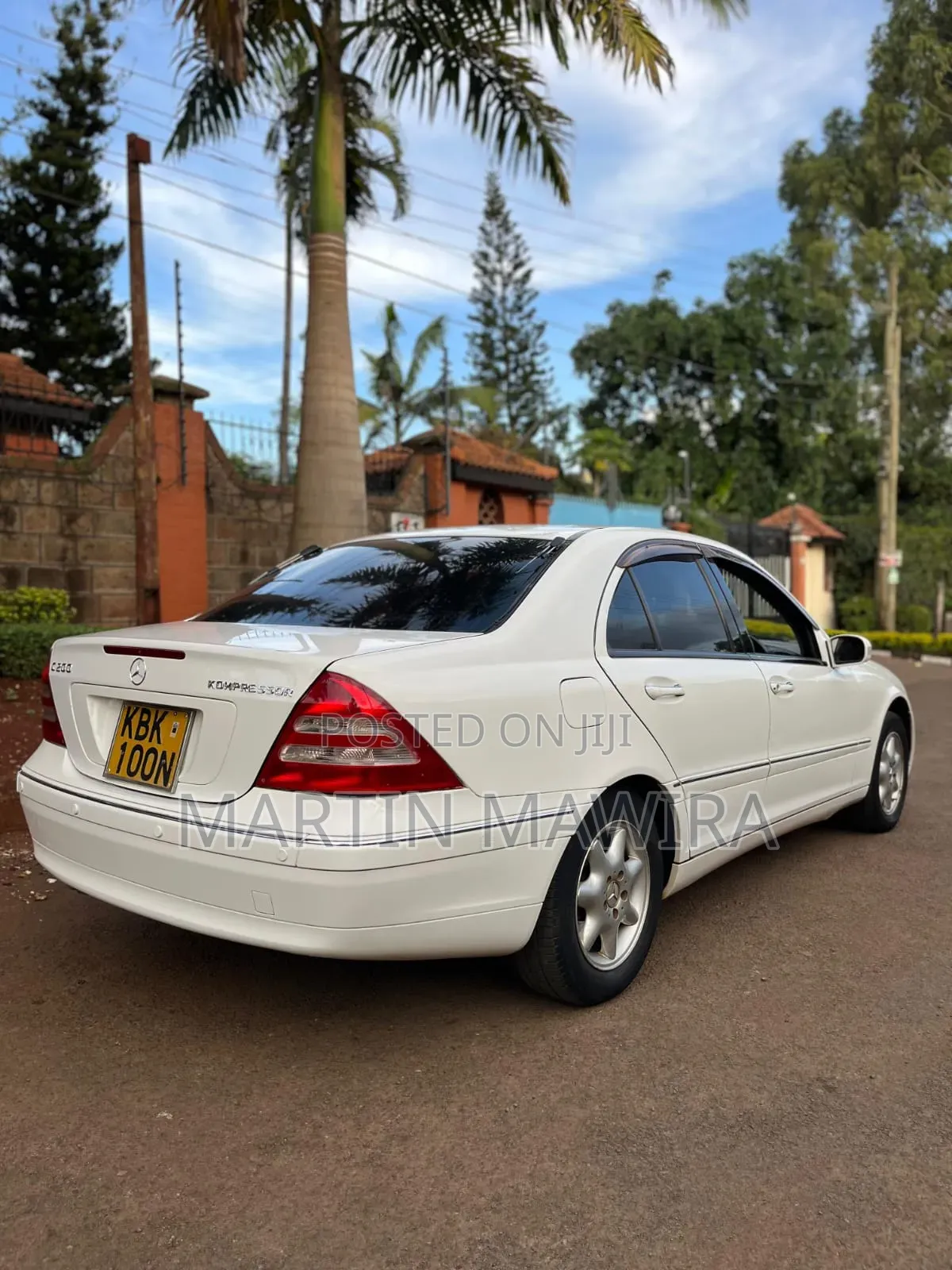 Mercedes-Benz C200 2005 White