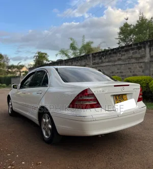 Mercedes-Benz C200 2004 White