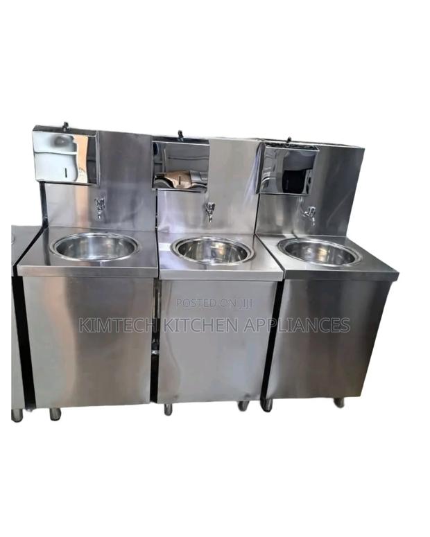 Professional Hands Washing Station - main view