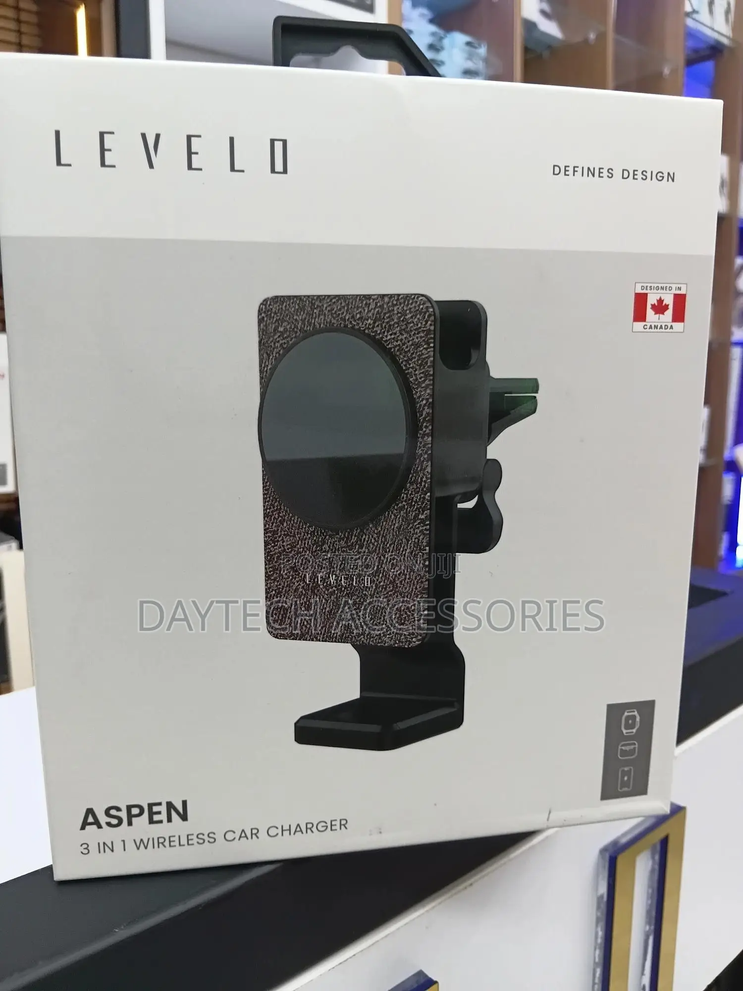 Levelo Aspen 3-in-1 Wireless Car Charger and Holder.