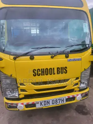Isuzu NMR 2024 Yellow