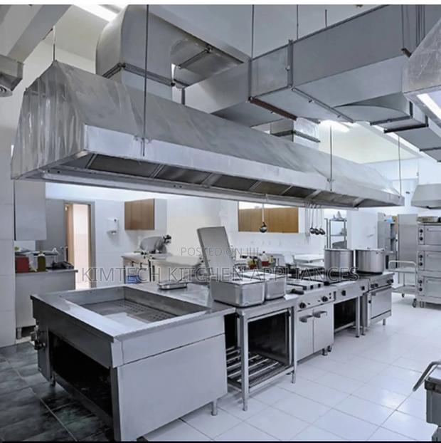 Kitchen Hood/Chimney