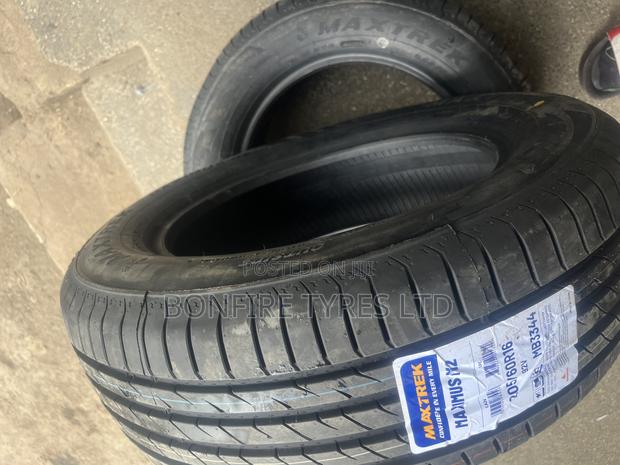 205/60r16 Maxtrek - thumbnail 2
