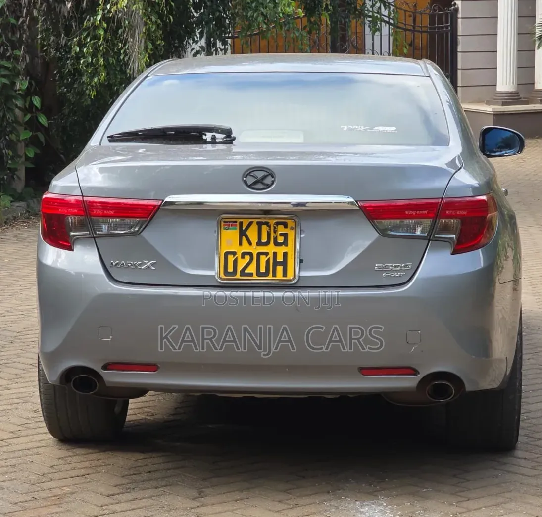 Toyota Mark X 2.5 RWD 2014 Gray
