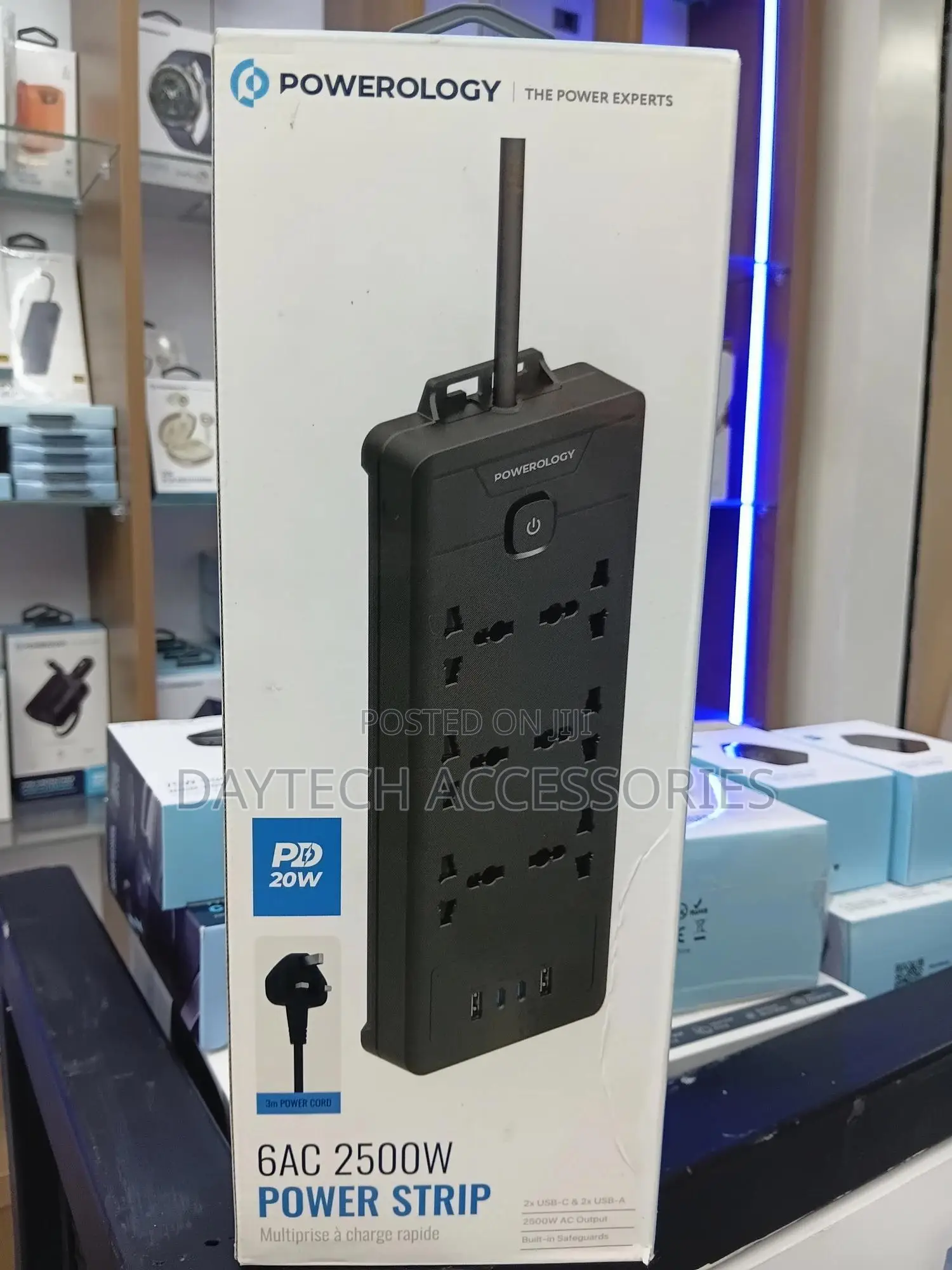 Powerology Power Strip 6-Outlet 2500w Ac + 2 Usb-C Pd 20w + 2 Usb-A.