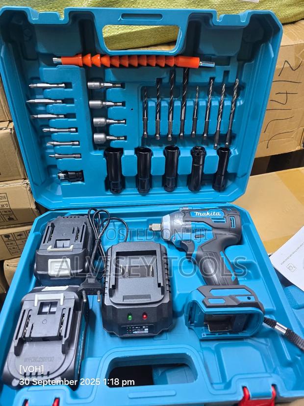 Makita Impact Wrench - thumbnail 2