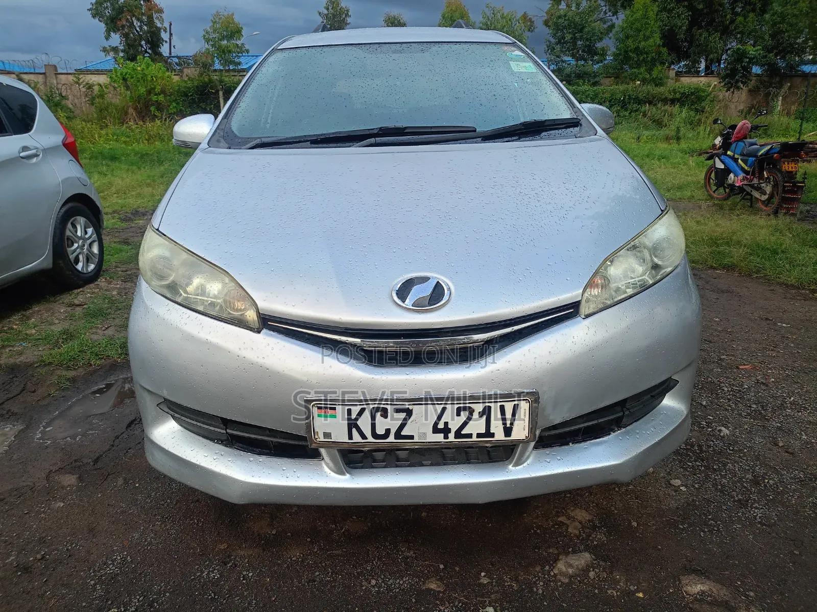 Toyota Wish 2012 Silver