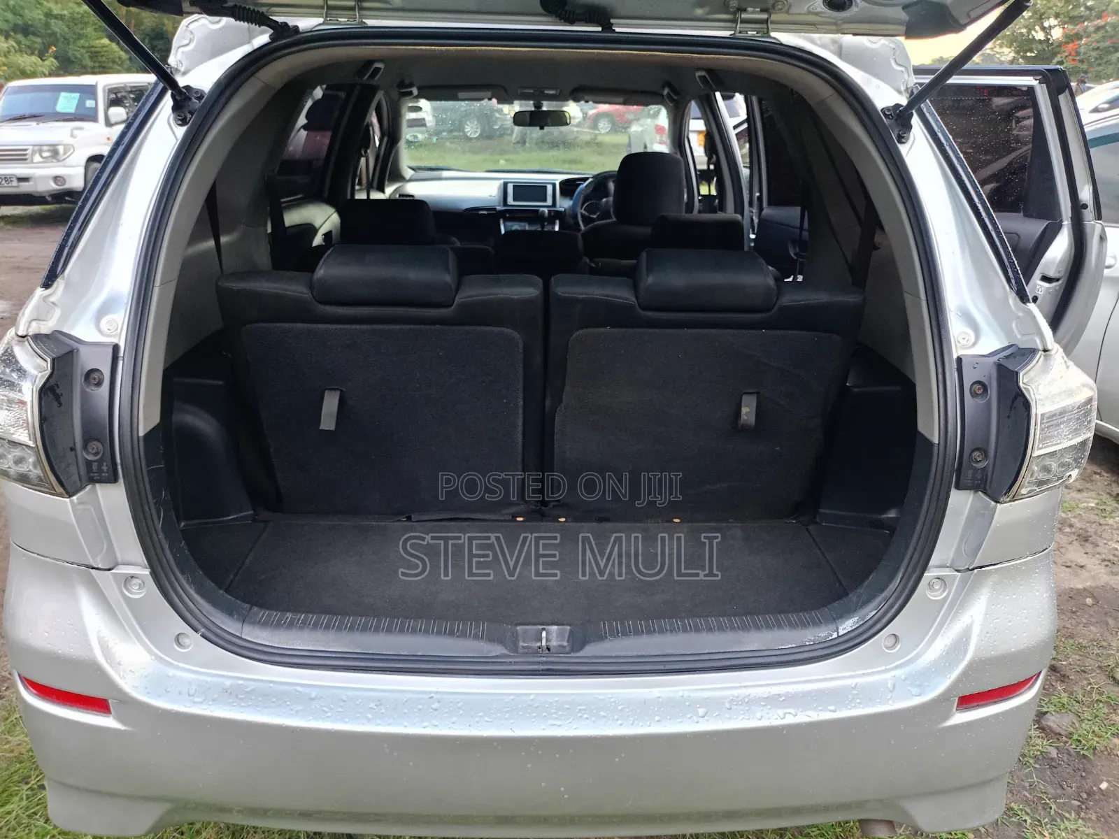 Toyota Wish 2012 Silver