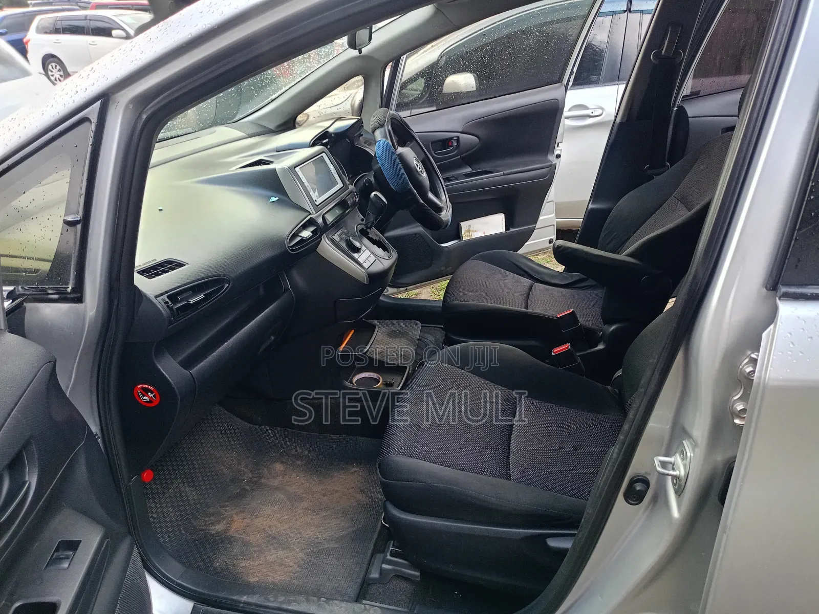 Toyota Wish 2012 Silver