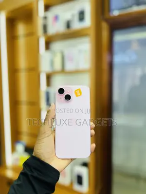 Apple iPhone 15 128 GB Pink