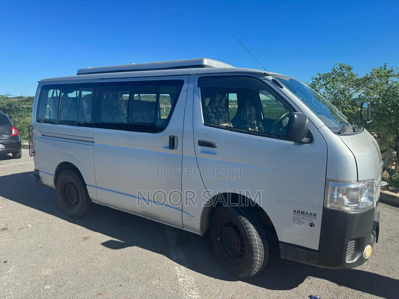 Toyota HiAce 2015 Silver