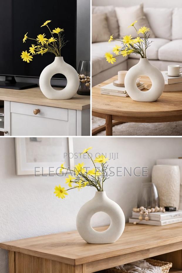 Decorative Nordic Circular Donut White Ceramic Vase* - thumbnail 4
