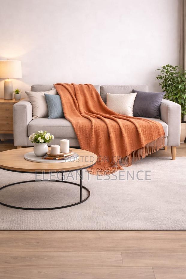 Decorative Knitted Throw Blankets - thumbnail 3