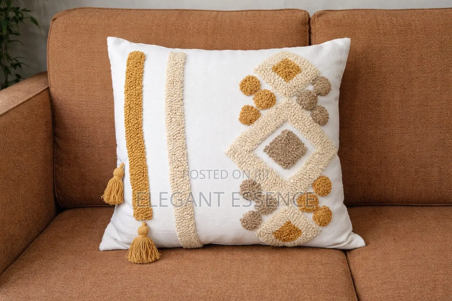 *Scandinavian Boho Style Throw Pillow With Tassel*