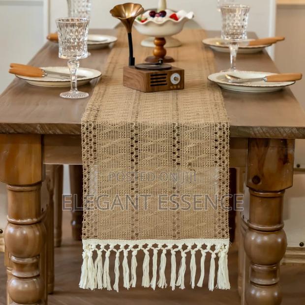 Bohemian Style Table Runner With Tassel-Size 30*250cm - thumbnail 4
