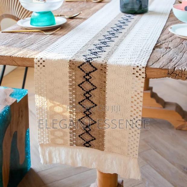 Bohemian Style Table Runner With Tassel-Size 30*250cm - thumbnail 5