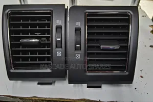Land Cruiser V8 200 Series Dashboard Vents