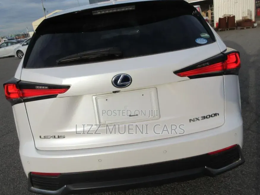 Lexus NX 2018 White