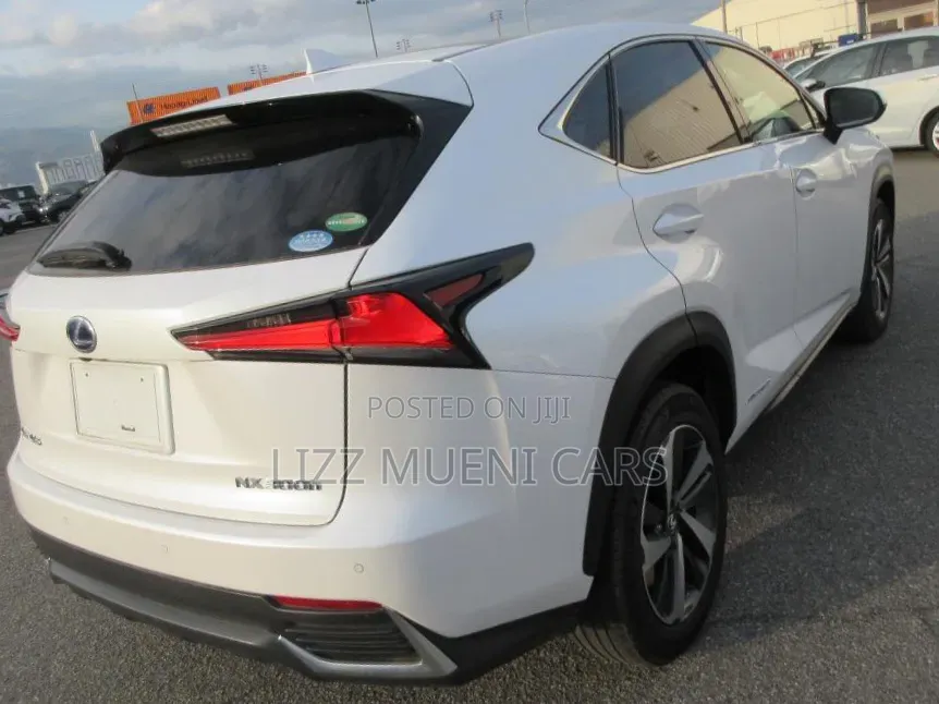 Lexus NX 2018 White