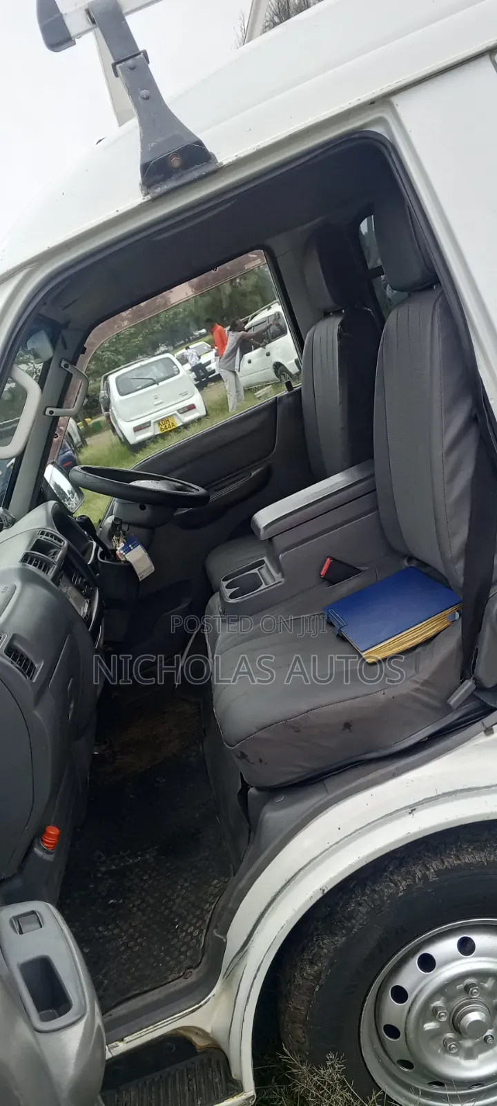 Mazda Bongo 2014 White