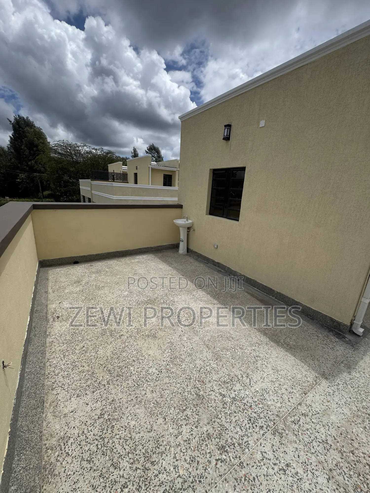 3bdrm Mansion in Matasia for rent