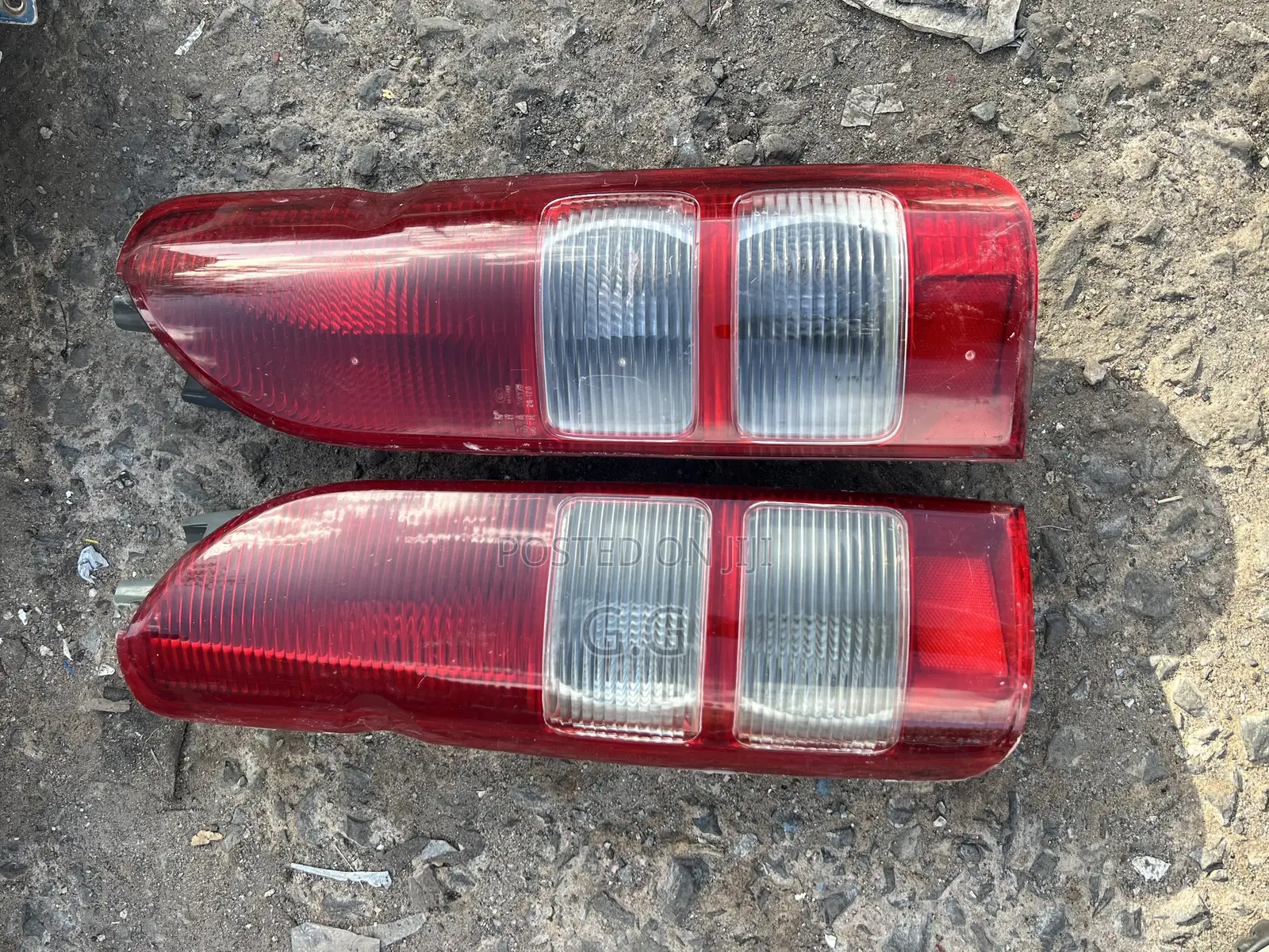Toyota Hiace Lighting