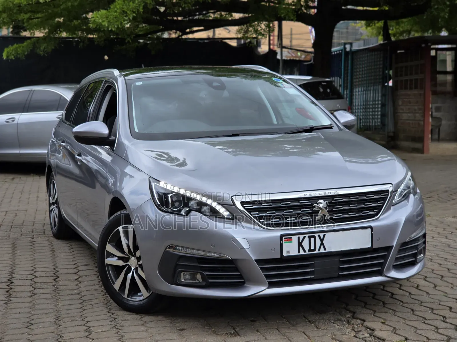Peugeot 308 2019 Silver