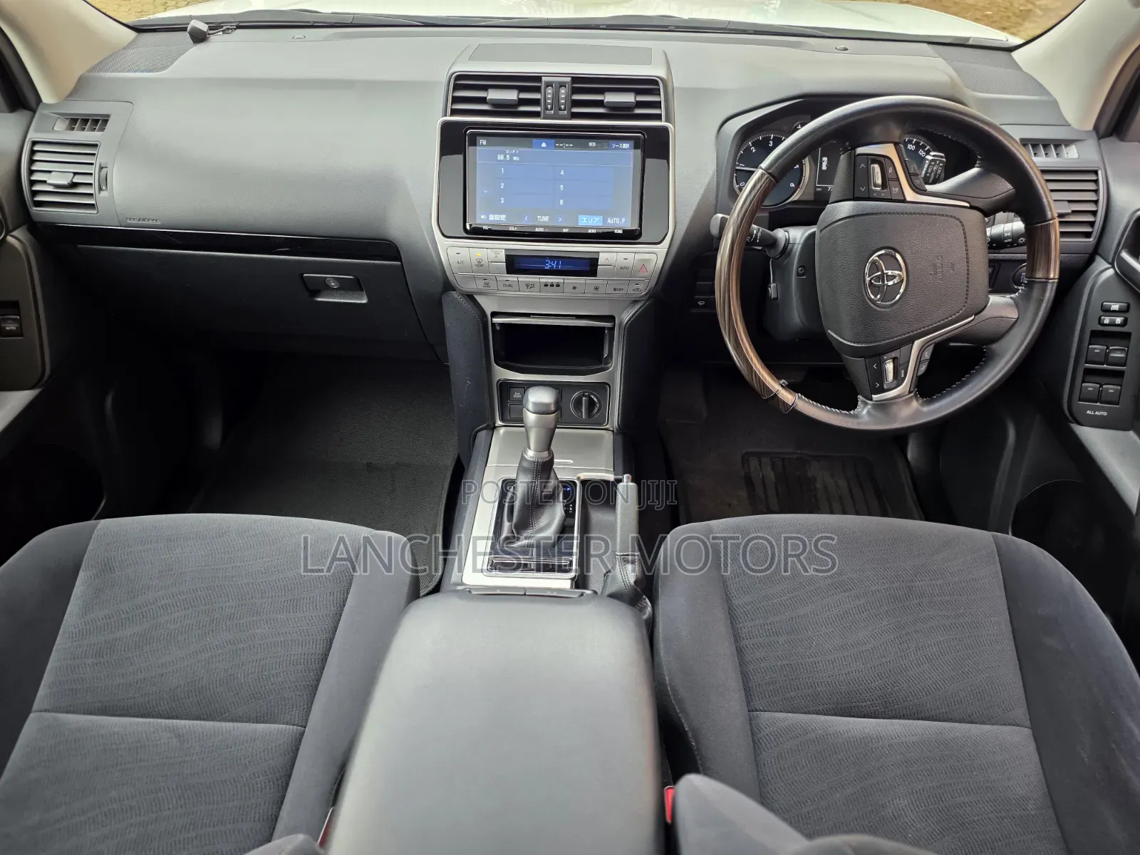 Toyota Land Cruiser Prado 2019 White