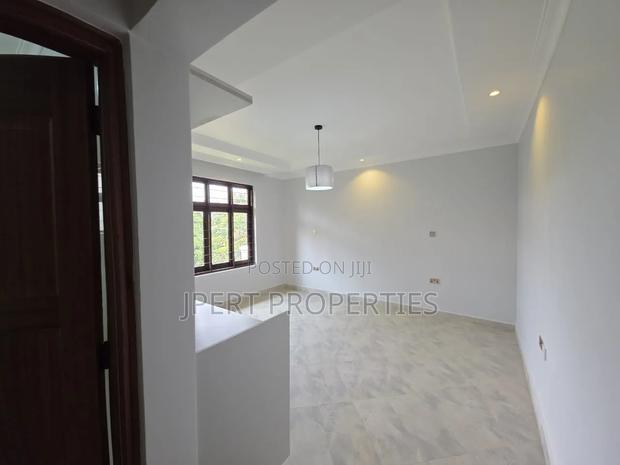 3bdrm Maisonette in Thome for rent - thumbnail 7