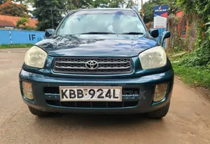 Toyota RAV4 2001 Green