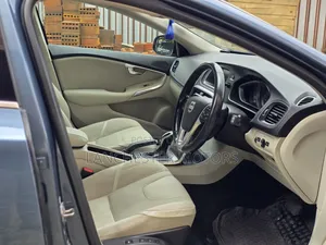 Volvo V40 2014 Blue