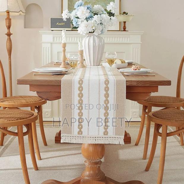 *Modern Simple Tassel Cotton Linen Table Runner*